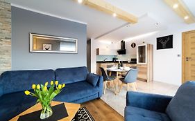 Apartament z garażem Widok na Skrzyczne - Słoneczna Góra